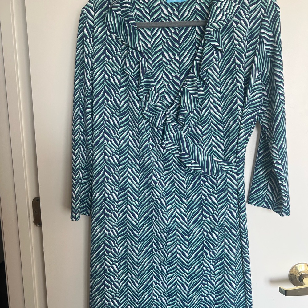 J. McLaughlin Green and White Zebra Print Top